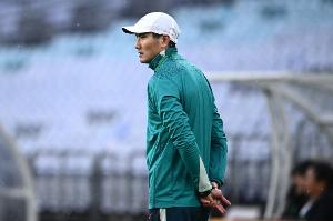 津媒：國足只踢了半場好球，新加坡下半場反擊制造不少麻煩