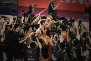 右側腹內斜肌部分撕裂！王哲林：不論過程有多艱難 各位都別放棄