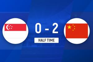 半場-國足暫2-0新加坡 塞鳥國足處子球張玉寧點(diǎn)射謝文能助攻