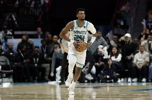 Lowe：黃蜂是未來7年我最看好的球隊 這是我的首選