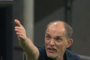 著急了！英格蘭仍0-1落后民主剛果，場邊圖赫爾手舞足蹈激動指揮