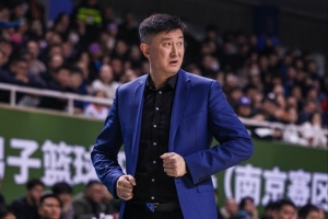 付政浩：杜鋒卸任有兩點(diǎn)直接原因 成績不達(dá)標(biāo)&年輕人培養(yǎng)不及預(yù)期-eo