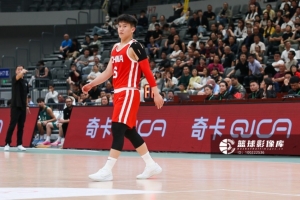鐵匠出身？陳昱休11投僅2中拿到4分 三分6中0