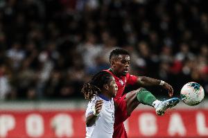 塞梅多：門(mén)德斯像背著用不完的氧氣瓶 對(duì)西班牙我們充滿(mǎn)信心