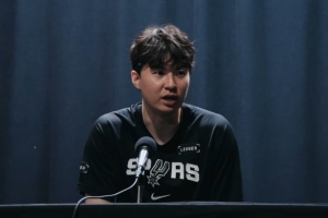 李賢重：我能感受到隊(duì)友很愿意傳球給我 信任我的能力-kf