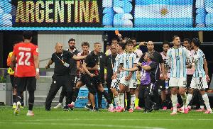 天空：埃及已針對判罰向FIFA正式投訴，要求將主裁萊特西耶除名