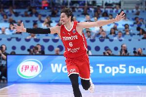 記者：奧斯曼將接受希臘球隊PAOK塞薩洛尼基三年900萬歐元的合同