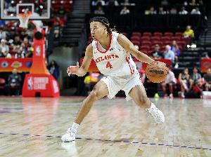 中規(guī)中矩！8號(hào)秀弗萊明斯11中4拿到9分7板5助1帽 6次失誤