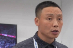 半場一球領(lǐng)先 主教練陳濤更衣室鼓舞全隊