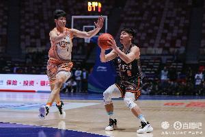 媒體人：石奎/柳銳均不參加CBA選秀 石奎加盟金牛 柳銳也考慮NBL-hr