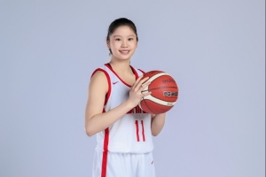亮點(diǎn)突出！U17李沅珊首節(jié)三分5中3得到9分1板1助1斷