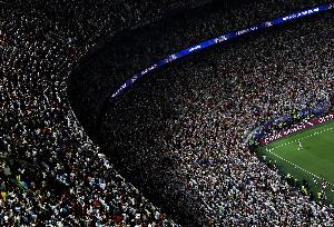 英國(guó)《衛(wèi)報(bào)》評(píng)選2026世界杯30大照片：梅西角旗“圣殿”排名第一-at