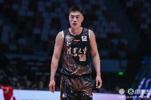 楊曦皓/鄒陽(yáng)/劉子秋/曾令旭在列！清華男籃至今已為CBA輸送16人