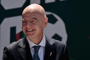 衛(wèi)報(bào)：歐足聯(lián)及其他大洲足聯(lián)正加緊物色人選參加明年FIFA主席選舉