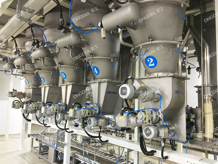 IMG_8729 捏合機配套真空輸送系統(tǒng)