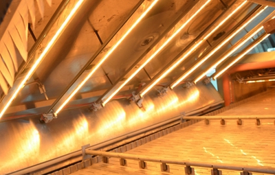 紅外加熱用什么控制溫度:固態(tài)繼電器、機(jī)械式繼電器或功率控制器?